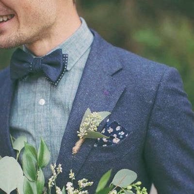 結婚式に蝶ネクタイを着けるのが「ダサい」と言われる3つの理由 | 服の 