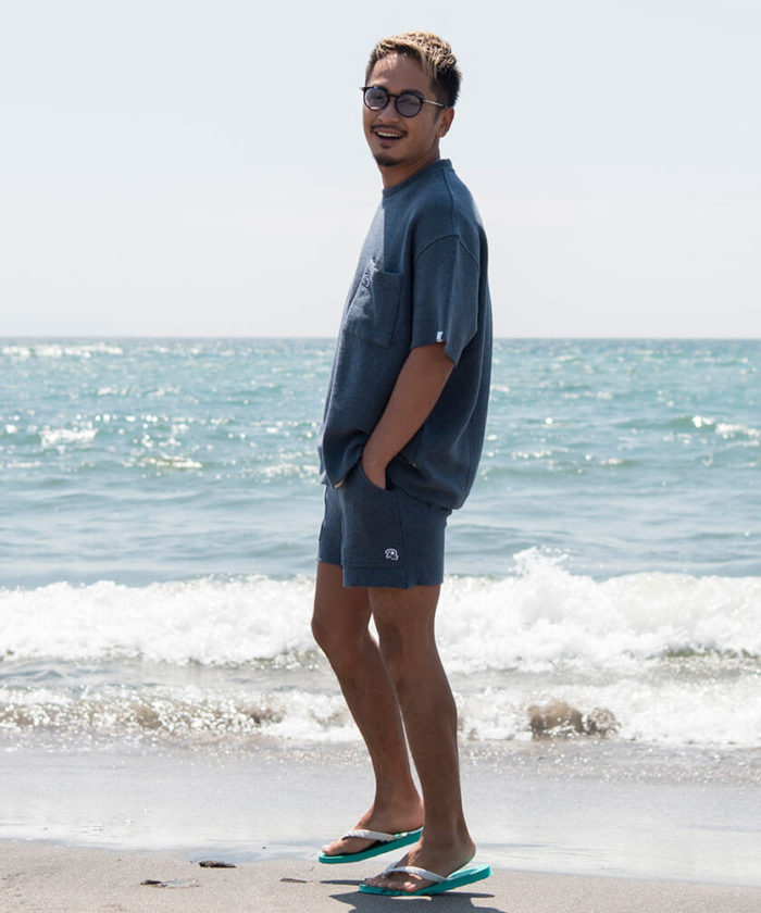 海の服装 メンズのリゾートファッション ハワイ グアムに最適なコーデまで 服のメンズマガジン